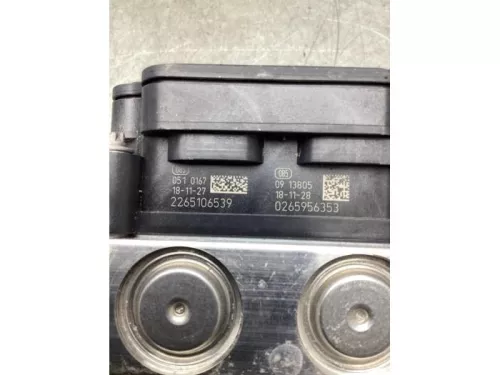 ABS Pomp-8050256 (19636996)