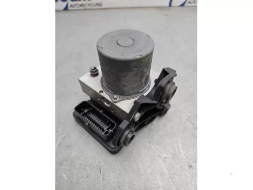 ABS Pomp-8252642 (21879191)