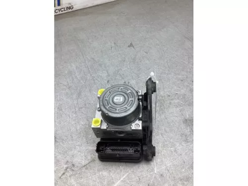 ABS Pomp-8247877