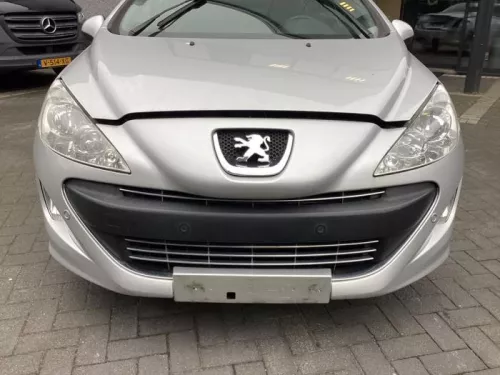 Voorbumper-8242724