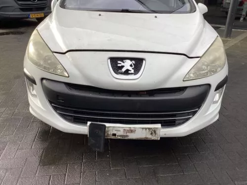 Voorbumper-8258700