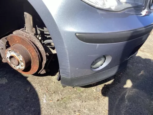 Voorbumper-8186260 (21038350)