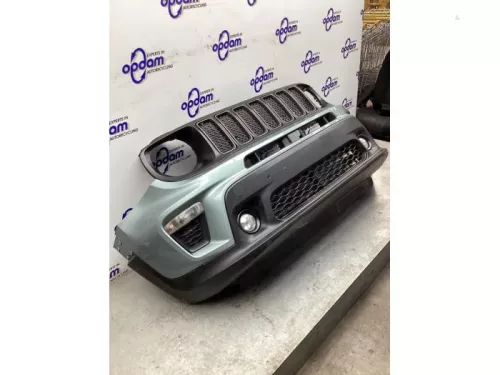Voorbumper-8202418 (21233309)