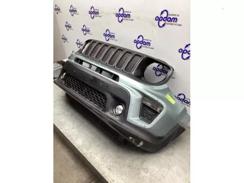 Voorbumper-8202418 (21233309)