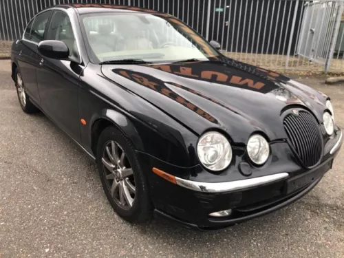 Voorbumper-7931635 (17695619)