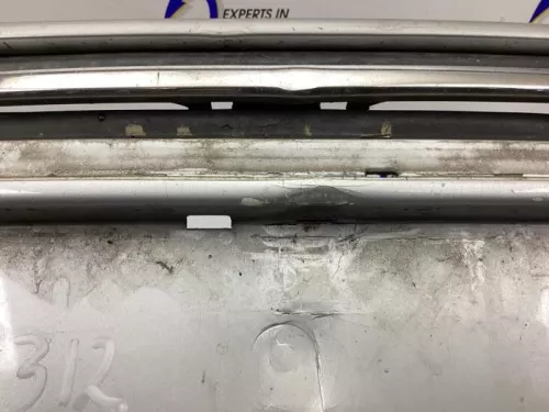 Voorbumper-8205786 (21053061)
