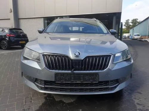 Voorkop compleet-6937811