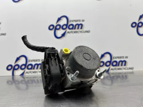 ABS Pomp-8271193