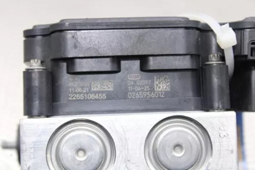 ABS Pomp-7428757 (16475961)