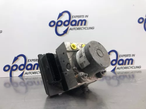 ABS Pomp-8136407