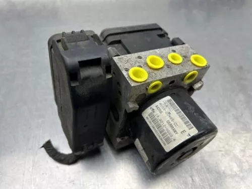 ABS Pomp-8284183 (22059732)