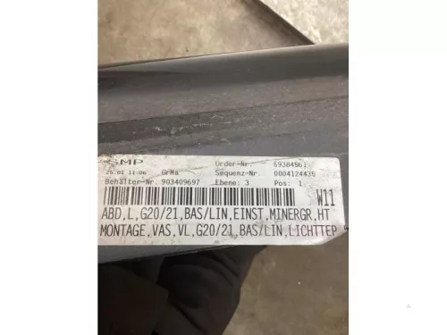 Zijskirt links-7985276 (18064509)