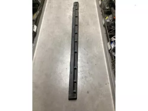 Zijskirt links-7889669 (4606375)