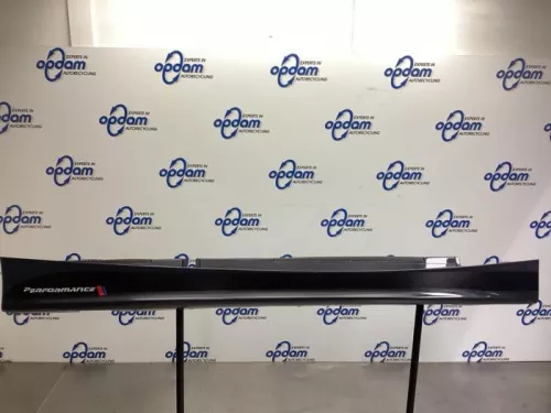 Zijskirt rechts-6938958