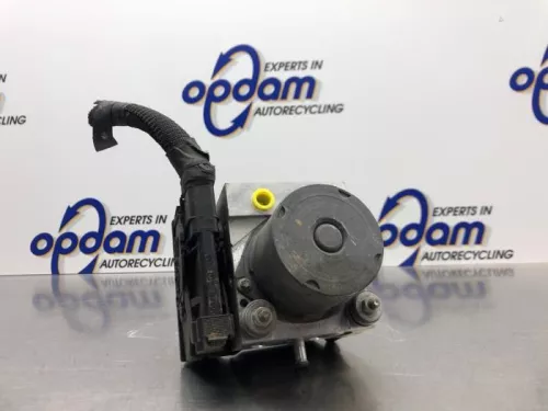 ABS Pomp-8184844