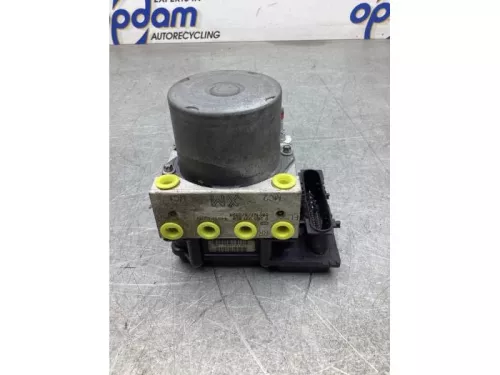ABS Pomp-7860381