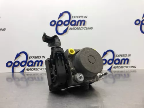 ABS Pomp-8208392