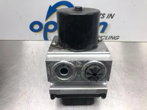 ABS Pomp-7742127