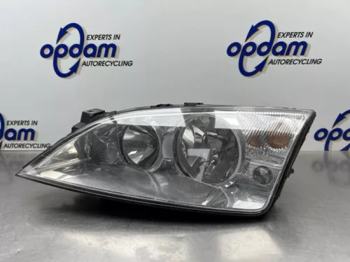 Koplamp links-8332997