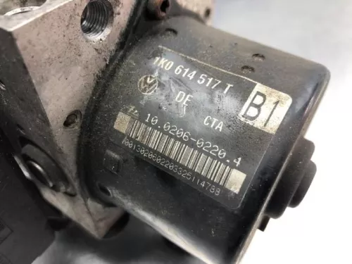 ABS Pomp-8221705 (21259819)