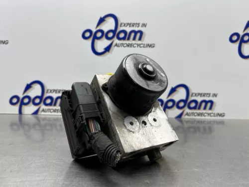 ABS Pomp-8301318 ABS Pomp-8301318