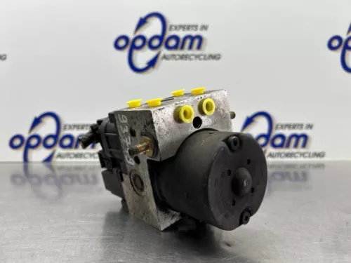 ABS Pomp-8340779
