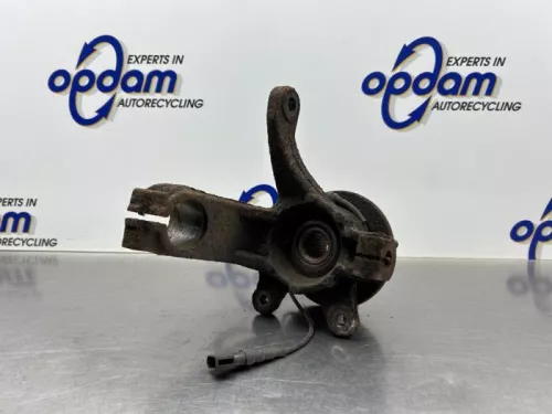 Fusee rechts-voor-8328002