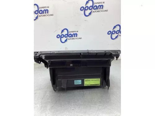 Dashboardkastje-8329232