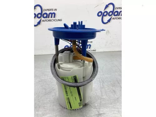 Benzinepomp-8286023
