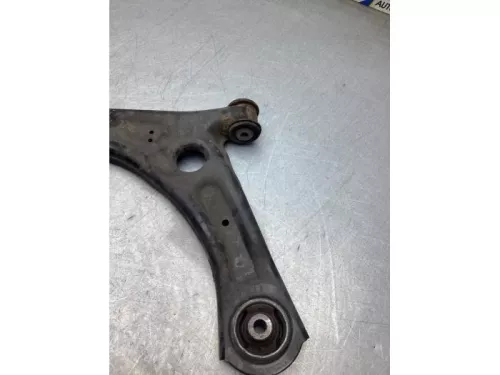 Draagarm onder links-voor-8335069