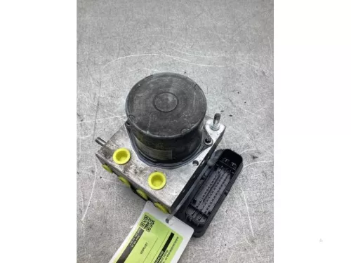 ABS Pomp-8285417