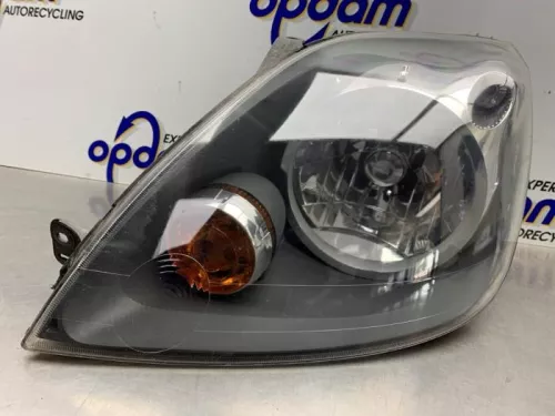 Koplamp links-8353549