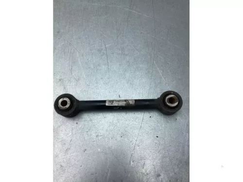 Draagarm rechts-achter-8206780