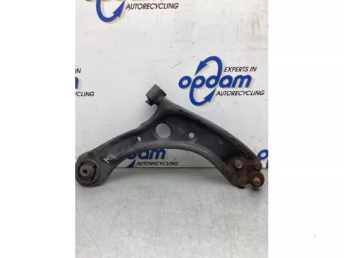 Draagarm onder rechts-voor-8206780