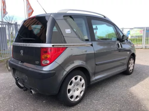 Achteras voorwielaandrijving-8173843 (20977405)
