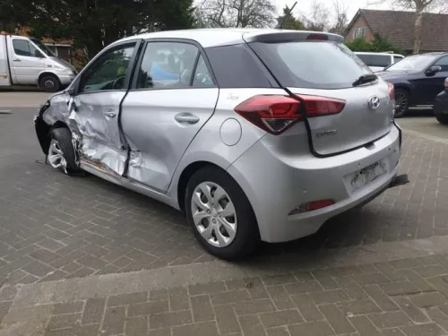 Achteras voorwielaandrijving-7878743