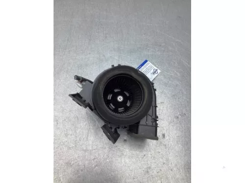 Kachel Ventilatiemotor-8133513