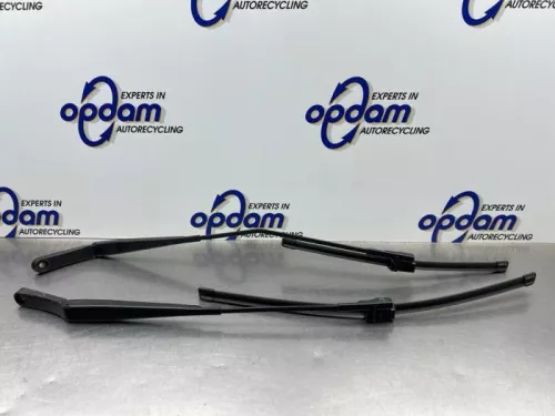 Ruitenwisserarm voor-8341574 Ruitenwisserarm voor-8341574