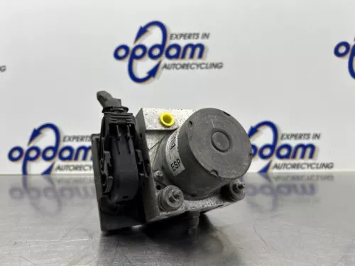 ABS Pomp-8203075