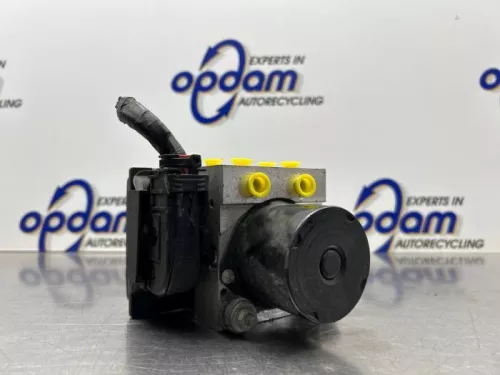 ABS Pomp-8338515