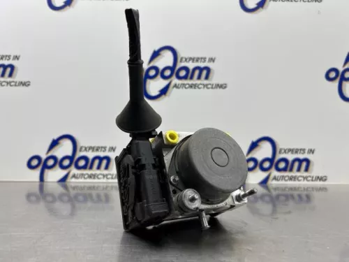 ABS Pomp-8331294