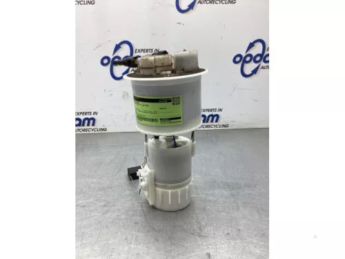 Benzinepomp-8174275