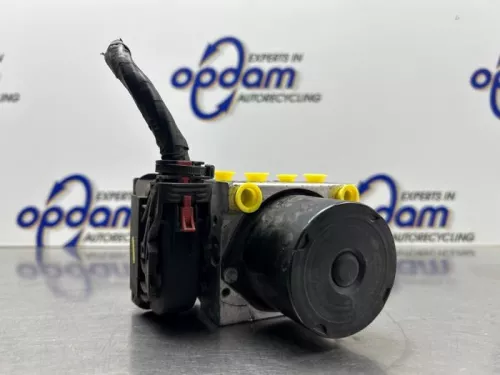 ABS Pomp-8333260