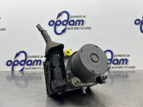 ABS Pomp-8323945