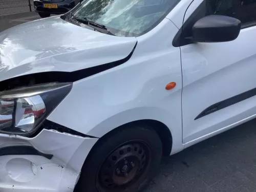 Scherm links-voor-8354044