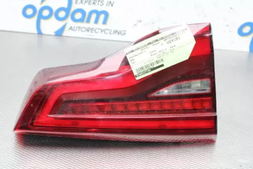Achterlicht links-7431777 (16284018)
