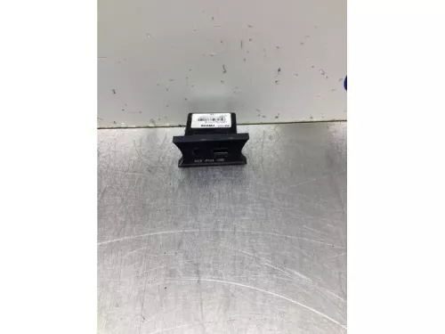 AUX/USB aansluiting-8099326