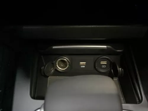 AUX/USB aansluiting-8083751