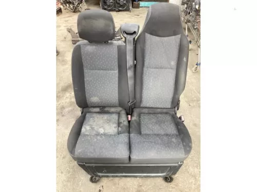 Bank rechts-voor-7613839