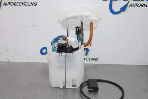 Benzinepomp-6053907 (15558612)